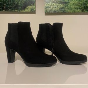 Lauren Blakwell, Mykenna black booties 8M
